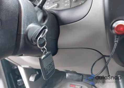 1996 Ford Explorer из США, поврежденный, VIN 1FMCU22X0TUD88234